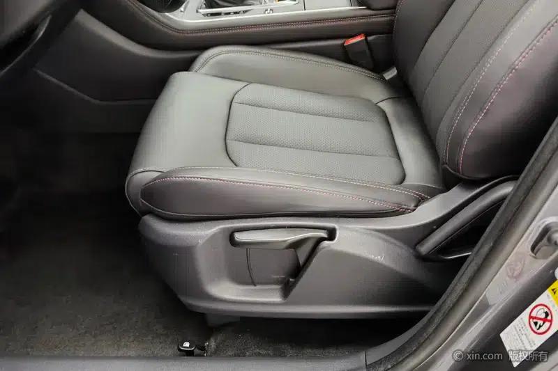 Changan CS75 2023 Enjoy Edition 1.5T DCT Luxury Model — миниатюра 11