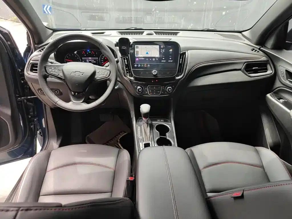 2022 Chevrolet Equinox Mild Hybrid 550T RS AWD Intelligent Defender Edition — миниатюра 6