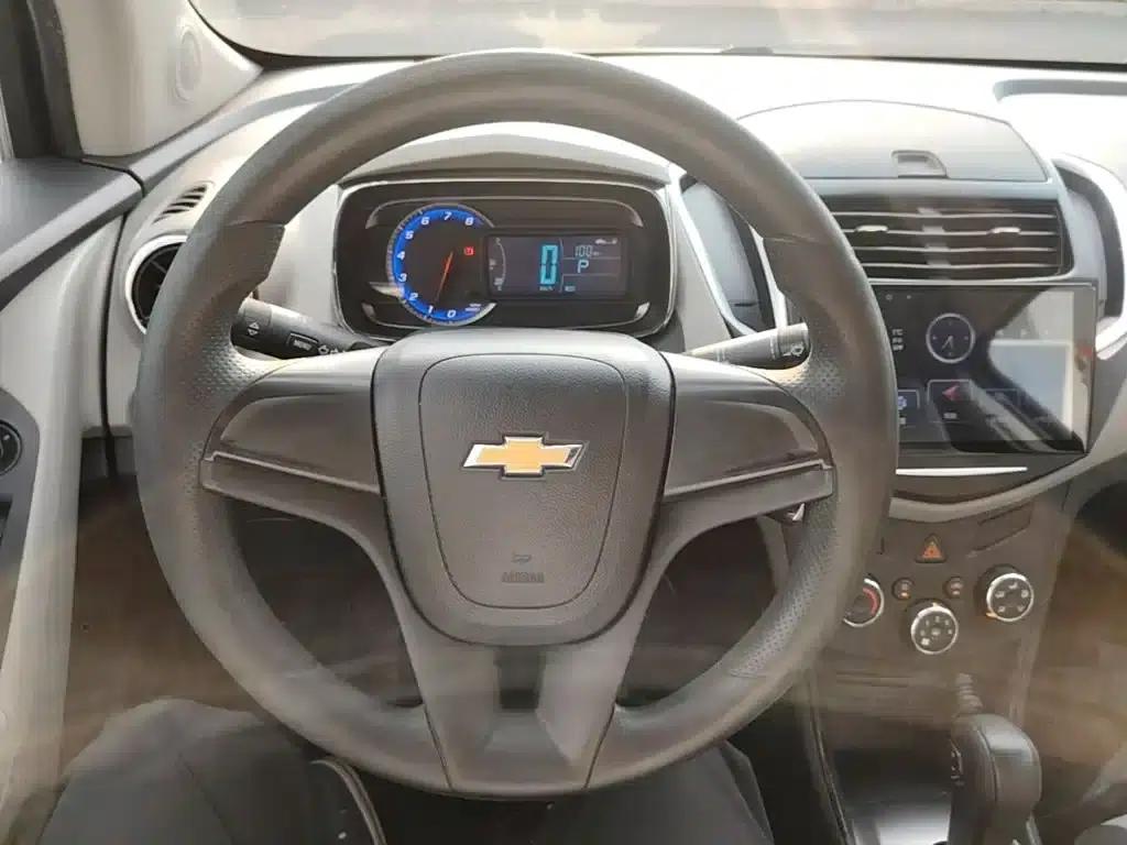 Chevrolet Trax 2014 1.4T Automatic 2WD Comfort Model — миниатюра 11