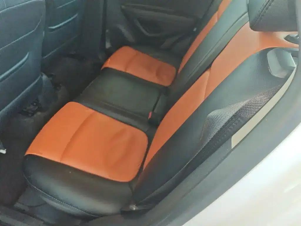 Chevrolet Trax 2016 1.4T Automatic 2WD Comfort Sunroof Edition — миниатюра 17