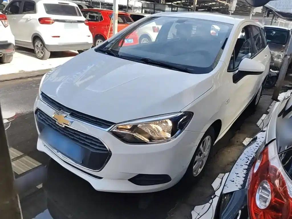 Chevrolet Aveo RV 2016 1.5L Automatic Comfortline Edition — миниатюра 2