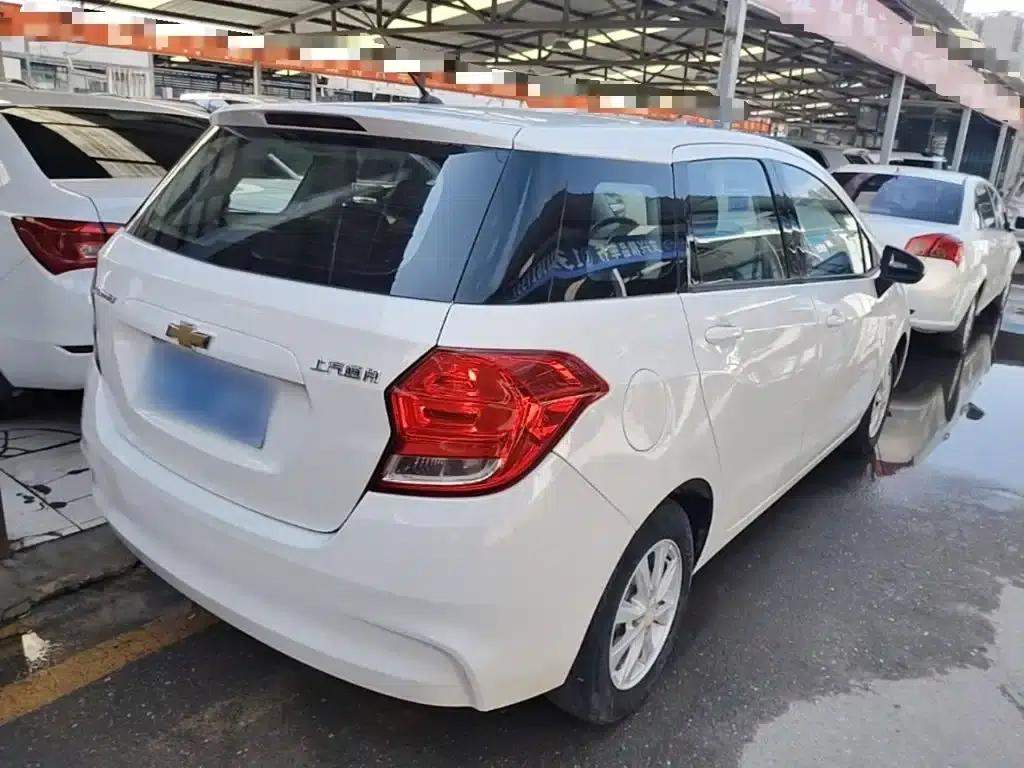 Chevrolet Aveo RV 2016 1.5L Automatic Comfortline Edition — миниатюра 7