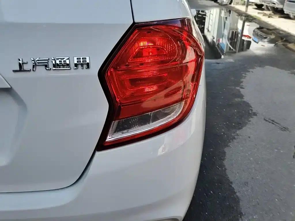 Chevrolet Aveo RV 2016 1.5L Automatic Comfortline Edition — миниатюра 8