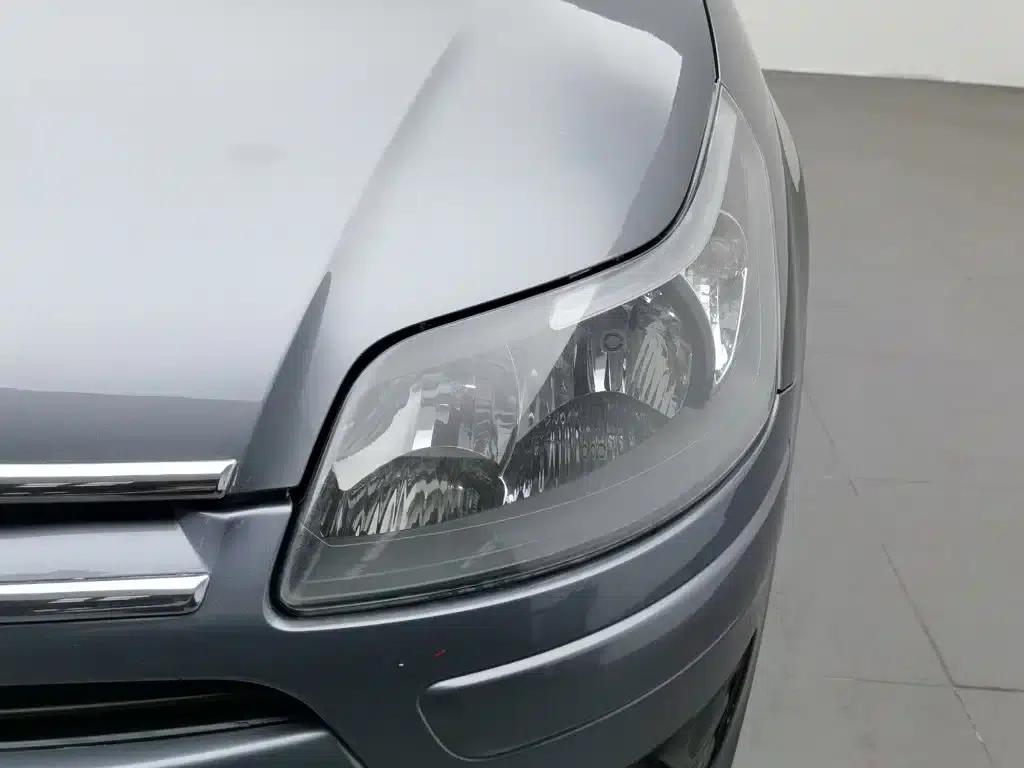 Citroën C4 2011 Sedan 1.6L Manual Fashion Edition — миниатюра 7