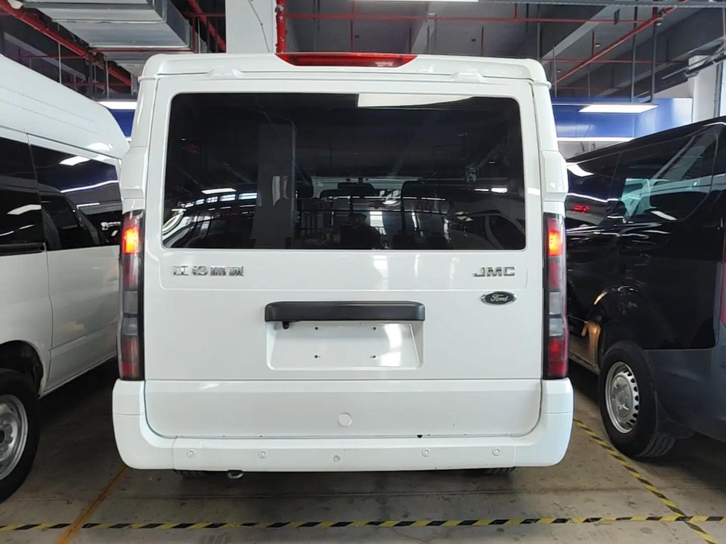 JMC Fushun 2023 2.0T Manual Short Wheelbase Low-Roof Commercial Multi-Purpose Passenger Vehicle 6 Seats with Lift-Up Tailgate — миниатюра 5