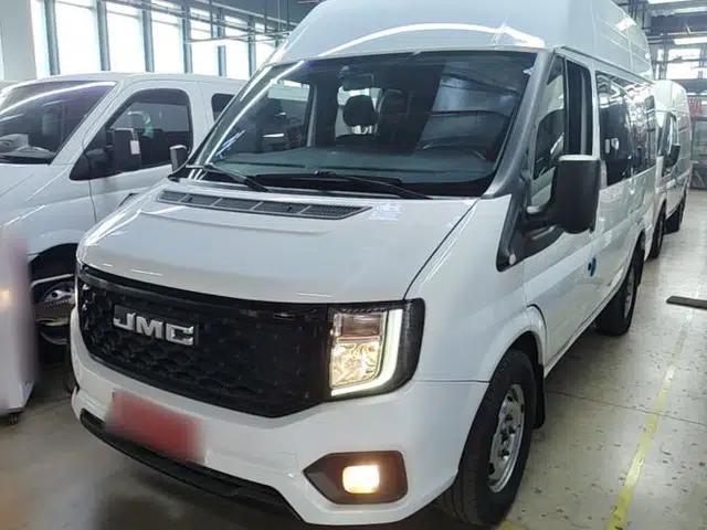 JMC Fushun 2022 2.0T Manual Multi-Function Passenger Vehicle Short Wheelbase Mid-Height Roof 6-Seater