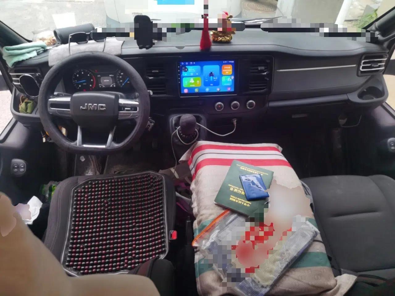 JMC Fushun JMC Fushun short-wheelbase medium-high-roof manual diesel 5-seater 2.0 — миниатюра 9