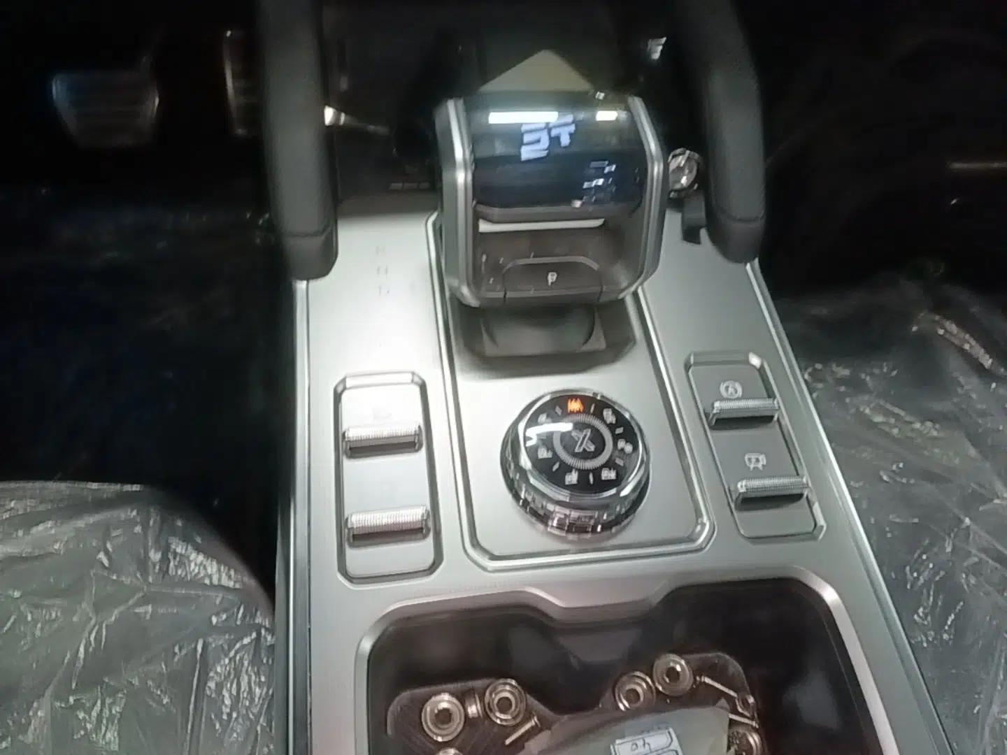 JETOUR Traveler 2026 Model 2.0TD XWD Cross-Country — миниатюра 16