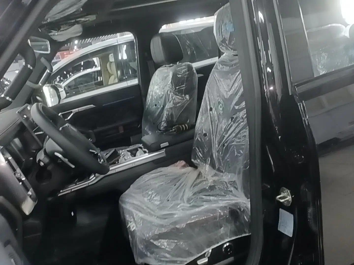 JETOUR Traveler 2026 Model 2.0TD XWD Cross-Country — миниатюра 17