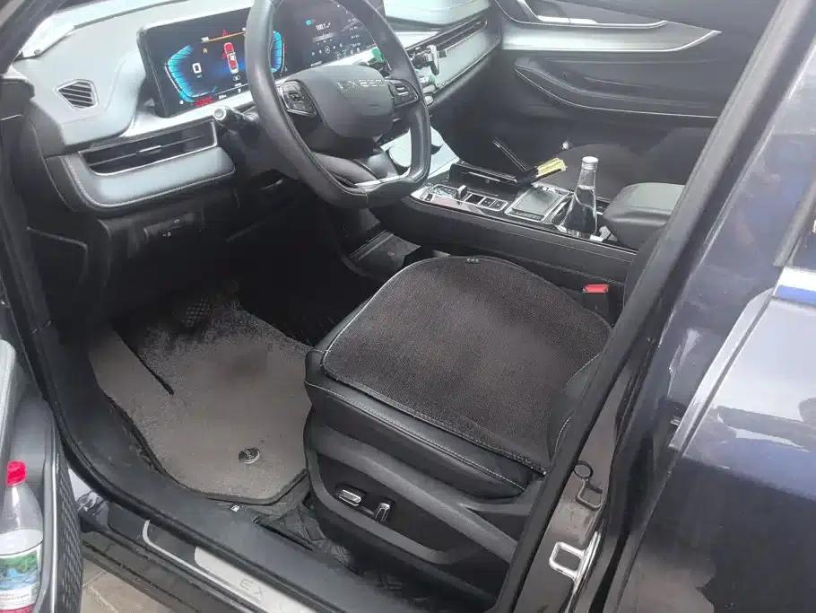 2022 Exeed Chasing the Wind Versailles Edition 1.6T DCT Rising Wind Edition — миниатюра 9