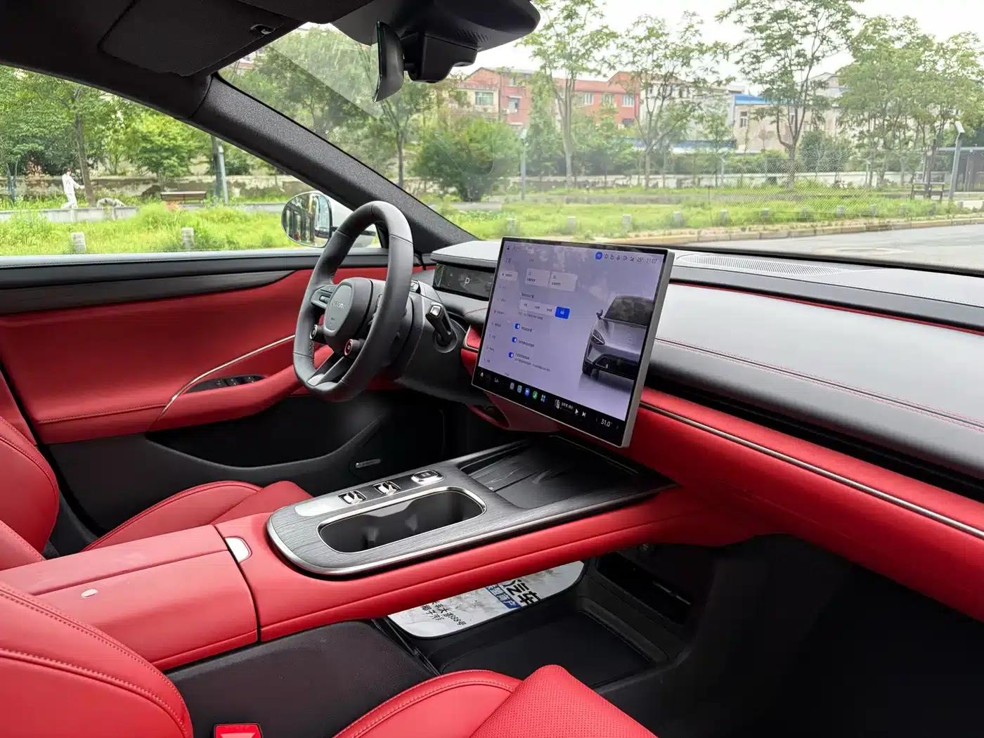 Xiaomi SU7 2024 Rear-Wheel Drive Long-Range Smart Driving Edition — миниатюра 4
