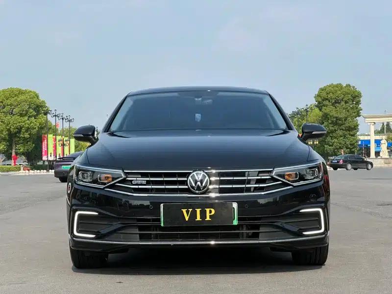2022 Volkswagen Magotan PHEV Luxury Edition — миниатюра 2