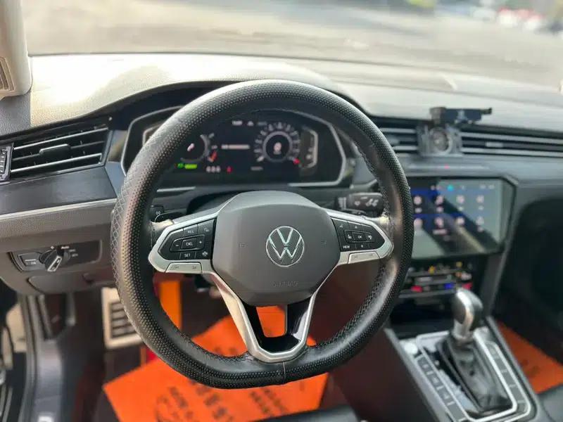 2022 Volkswagen Magotan PHEV Luxury Edition — миниатюра 11