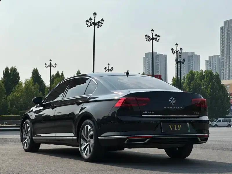 2022 Volkswagen Magotan PHEV Luxury Edition — миниатюра 4