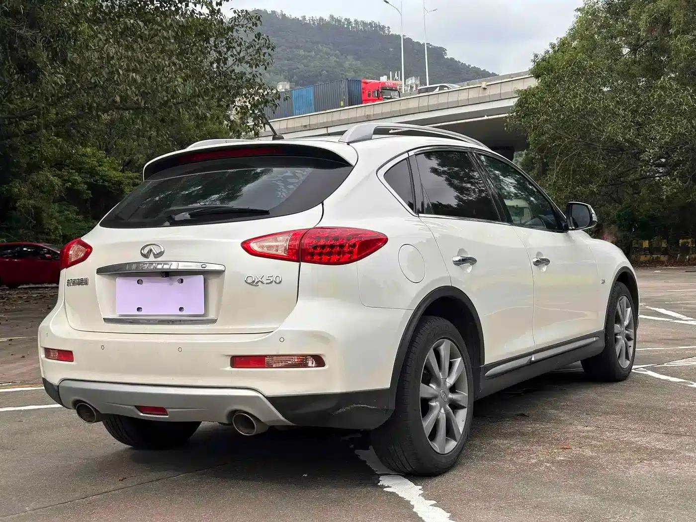 Infiniti QX50 2015 2.5L Comfort Edition — миниатюра 5