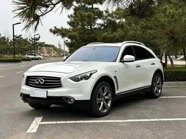 Infiniti QX70 2013 3.7L Standard Edition