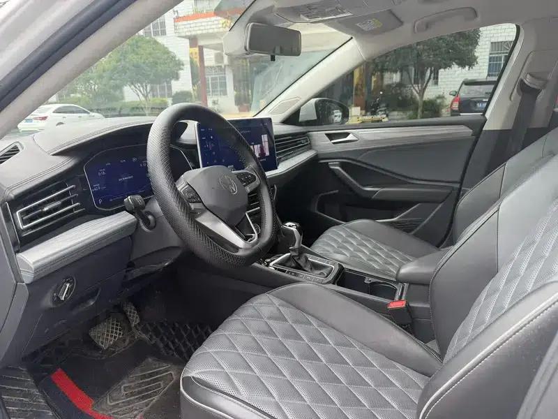 2023 Volkswagen Sagitar 300TSI DSG Super Edition — миниатюра 8