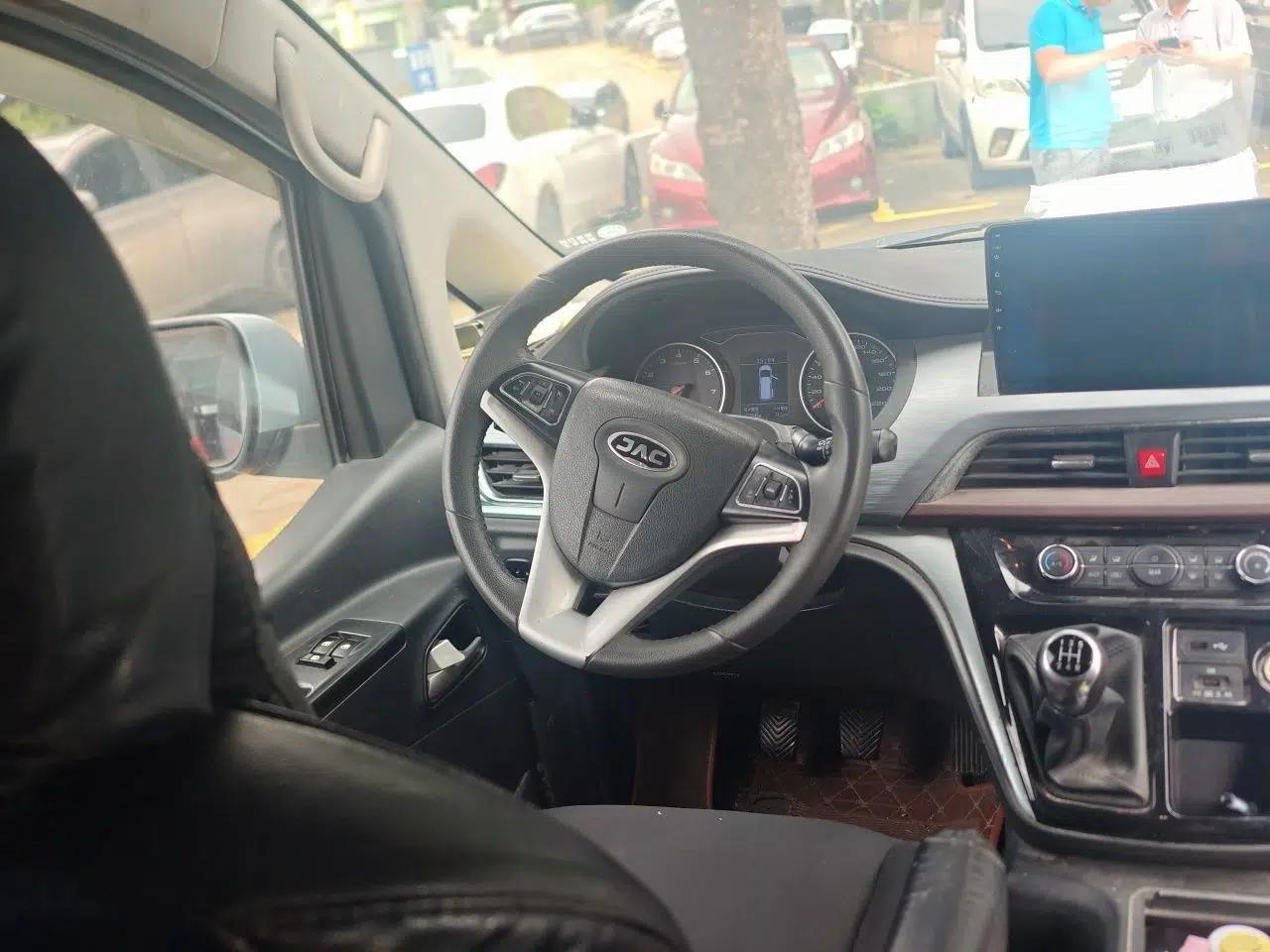 JAC Refine M3 2022 1.8L 7-seat Standard Edition — миниатюра 10