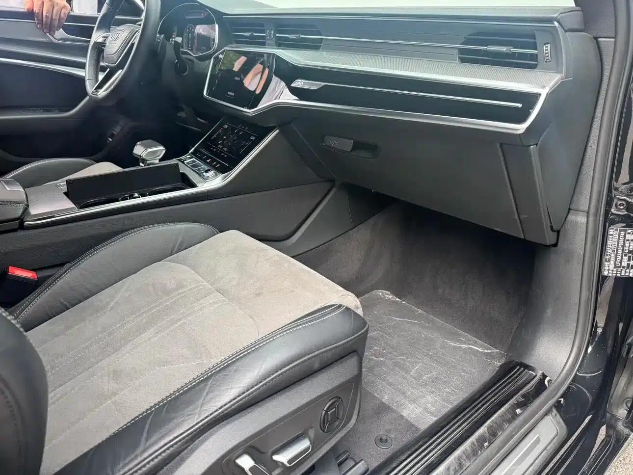 Audi A6L 2023 Facelift 45 TFSI Dynamic Edition — миниатюра 23