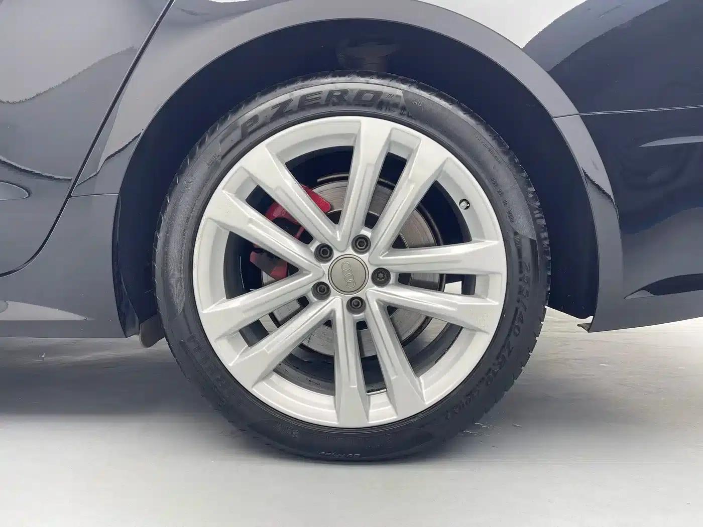 Audi A6L 2018 30th Anniversary Edition 45 TFSI quattro Sport — миниатюра 17