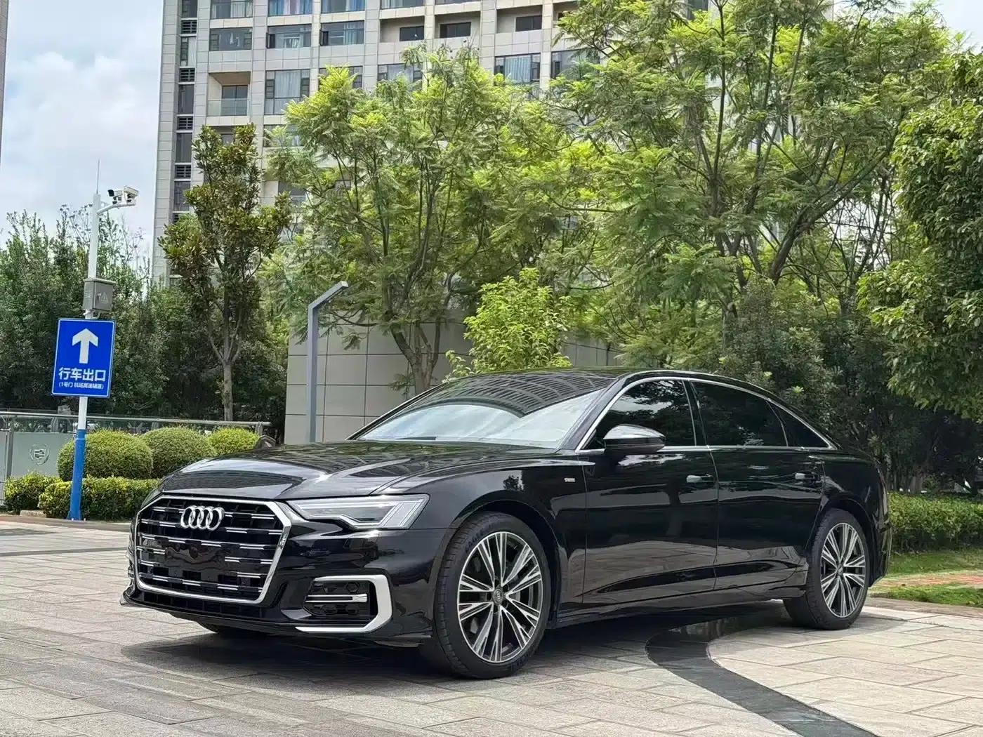 Audi A6L 2022 45 TFSI Premium Dynamic Edition — миниатюра 1