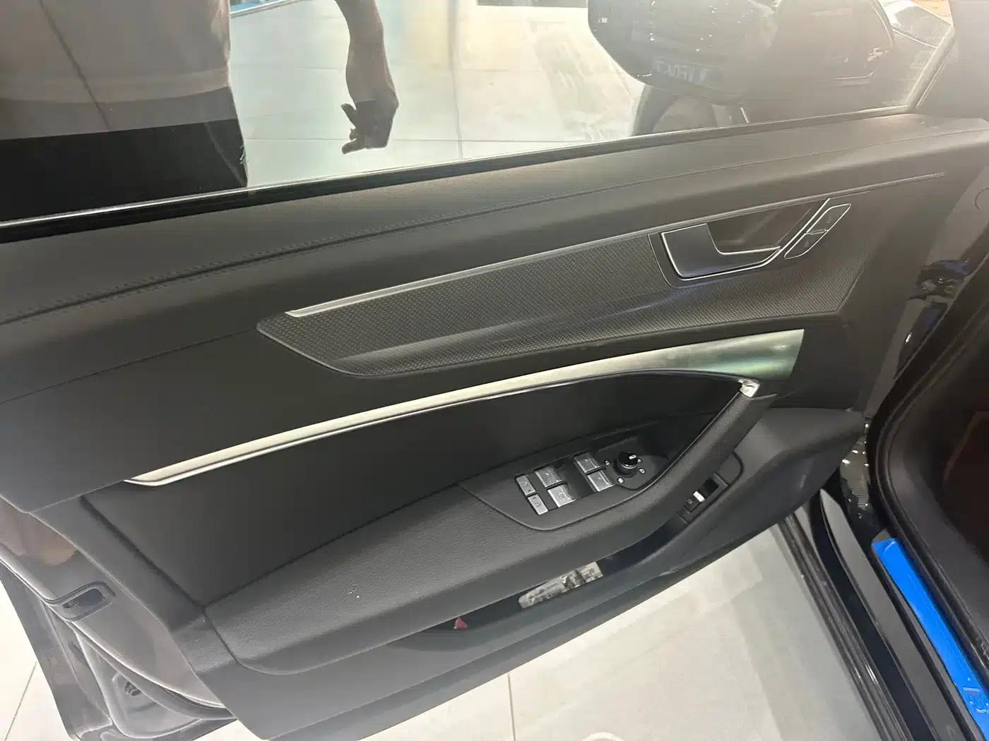 Audi A6L 2024 45 TFSI quattro Premium Dynamic Edition — миниатюра 4
