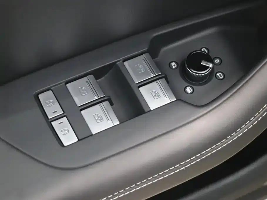 Audi A6L 2024 55 TFSI quattro Premium Dynamic Edition — миниатюра 11