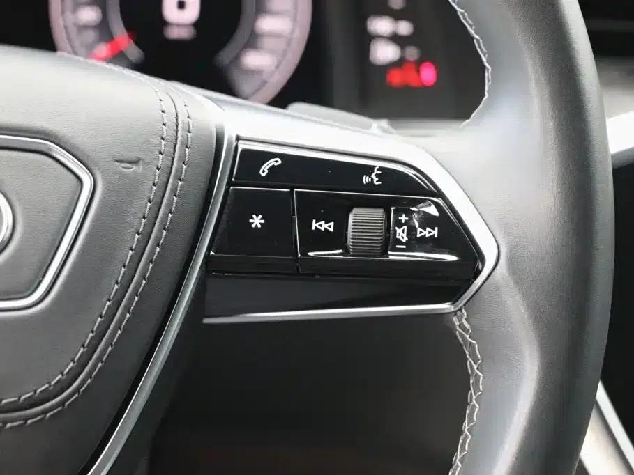 Audi A6L 2024 55 TFSI quattro Premium Dynamic Edition — миниатюра 17