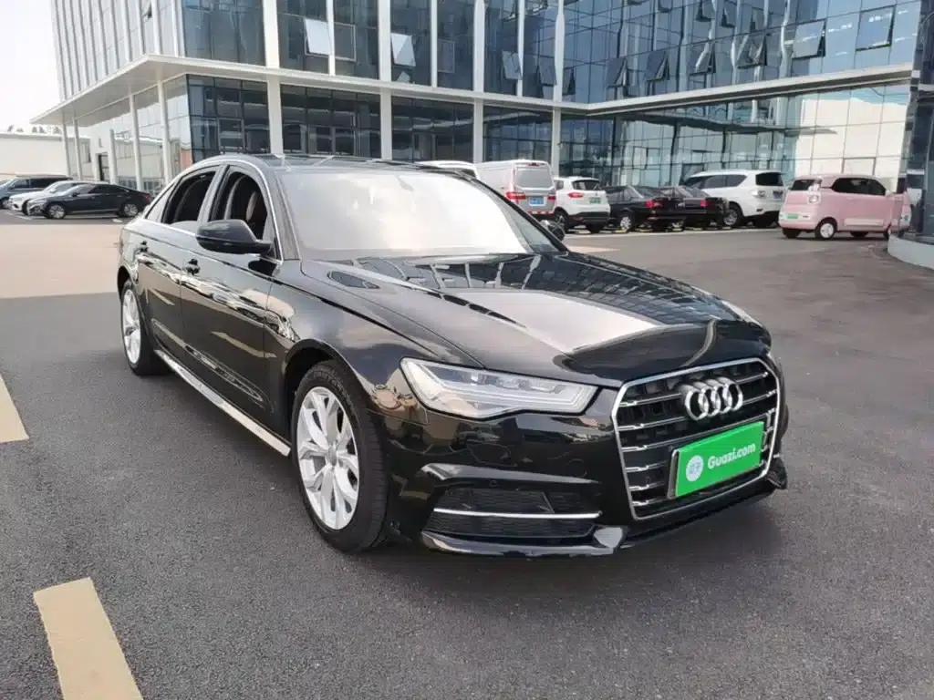 Audi A6L 2018 30th Anniversary Edition 35 TFSI Fashion Model — миниатюра 4
