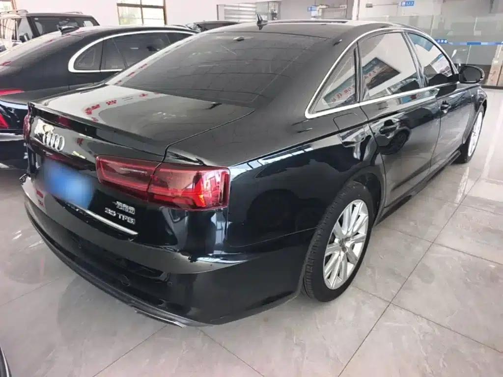 Audi A6L 2018 30th Anniversary Edition 35 TFSI Fashion Model — миниатюра 7