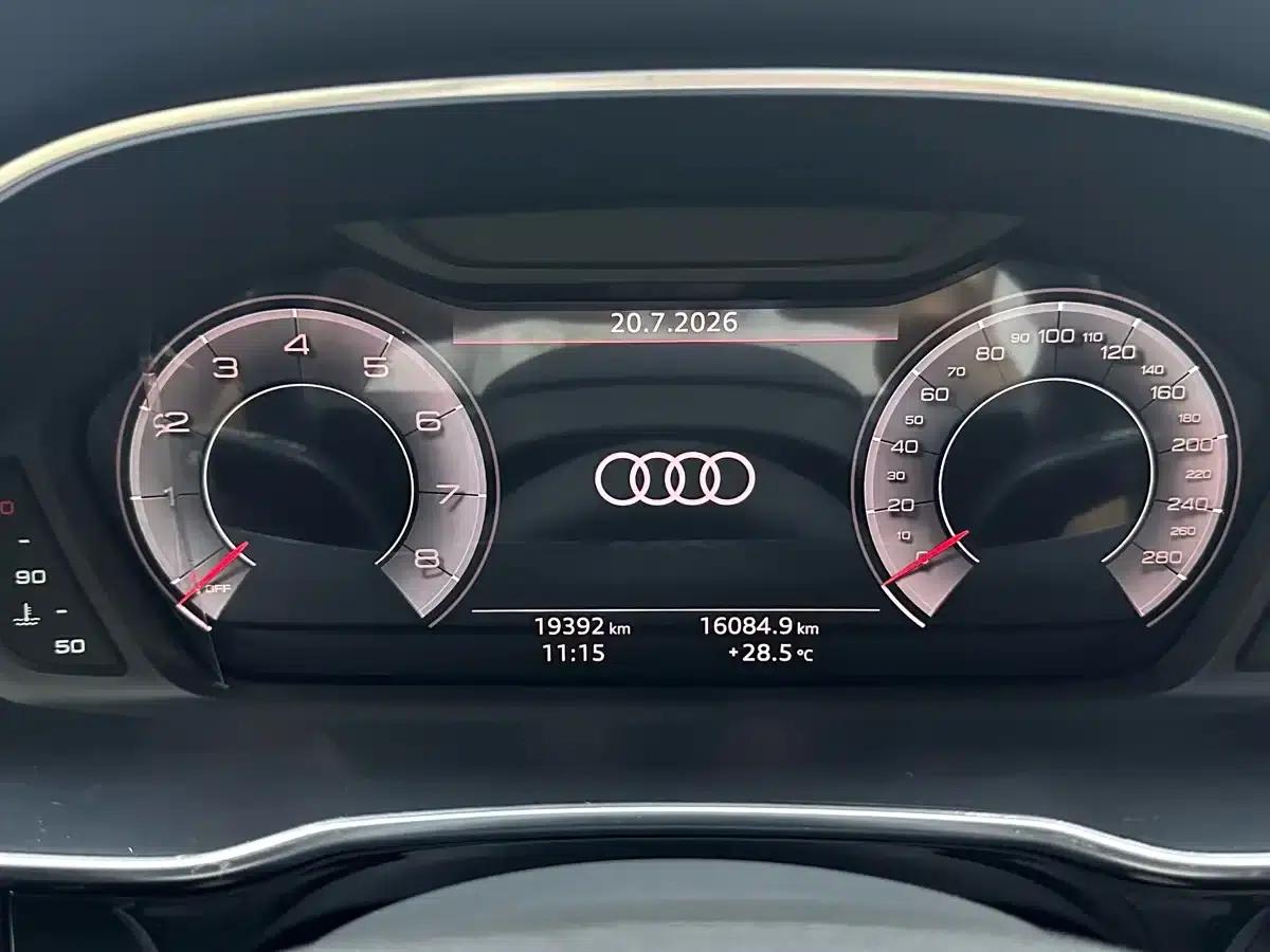 Audi Q3 2023 35 TFSI Fashion Dynamic (1.4T) — миниатюра 13