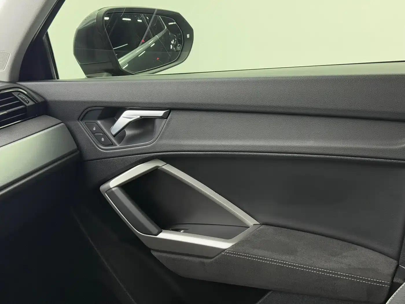 Audi Q3 2022 35 TFSI Progressive Dynamic — миниатюра 10