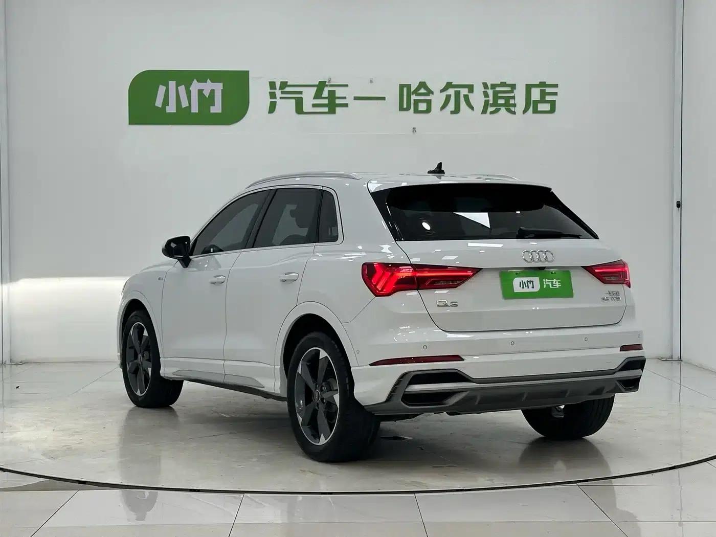 Audi Q3 2022 35 TFSI Fashion Dynamic Edition — миниатюра 4