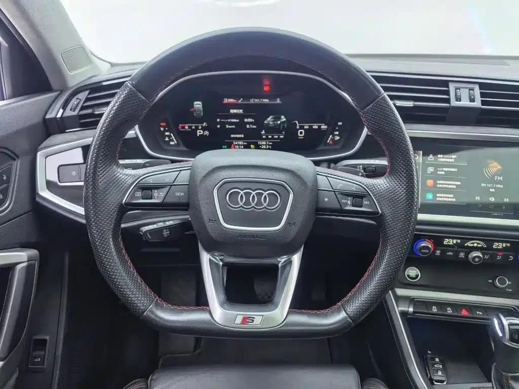 Audi Q3 Sportback 2022 40 TFSI RS Package (Sports Edition) — миниатюра 12