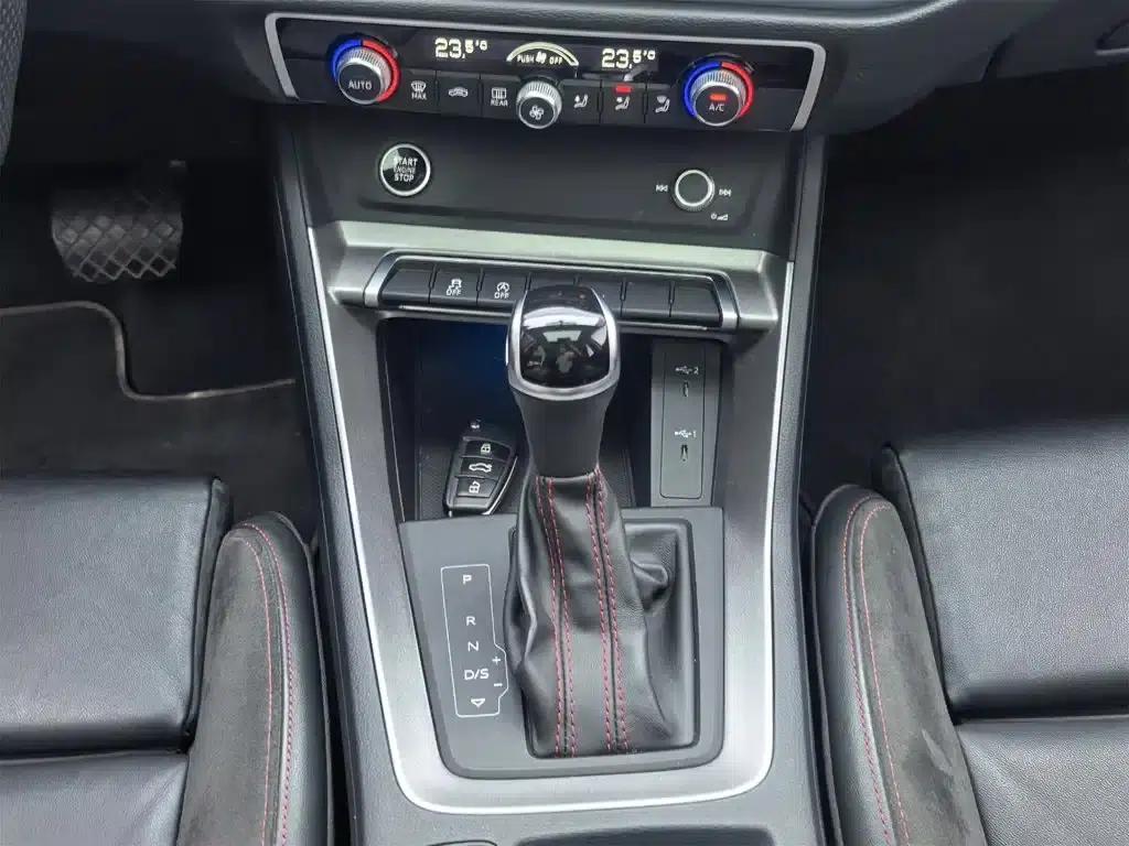 Audi Q3 Sportback 2022 40 TFSI RS Package (Sports Edition) — миниатюра 22
