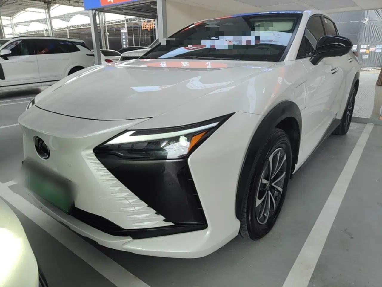 Lexus RZ 2023 450e All-Wheel Drive Luxury Edition — миниатюра 1