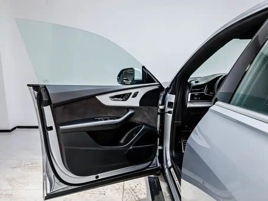 Audi Q8 2019 55 TFSI Dynamic Edition — миниатюра 8