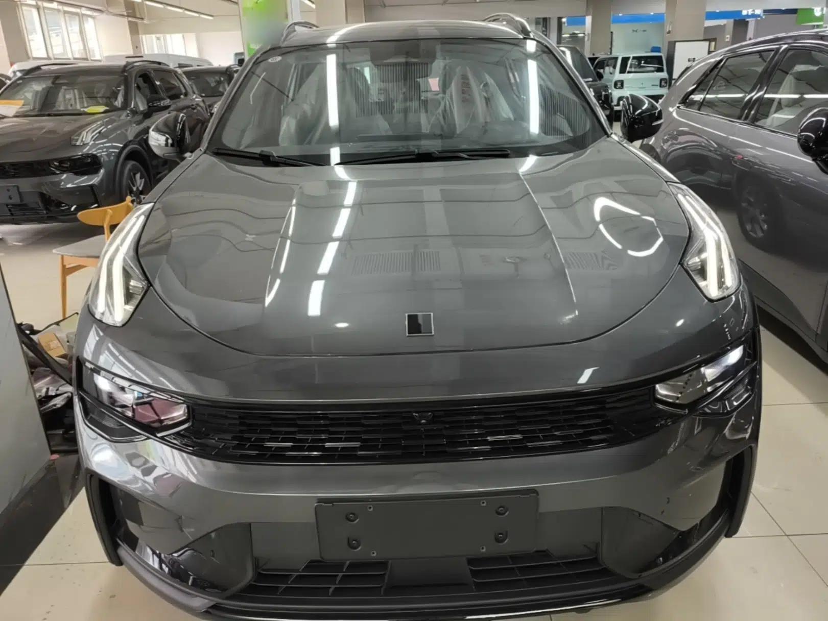 Lynk & Co 01 2025 2.0TD Two-Wheel-Drive Refreshed Version — миниатюра 2
