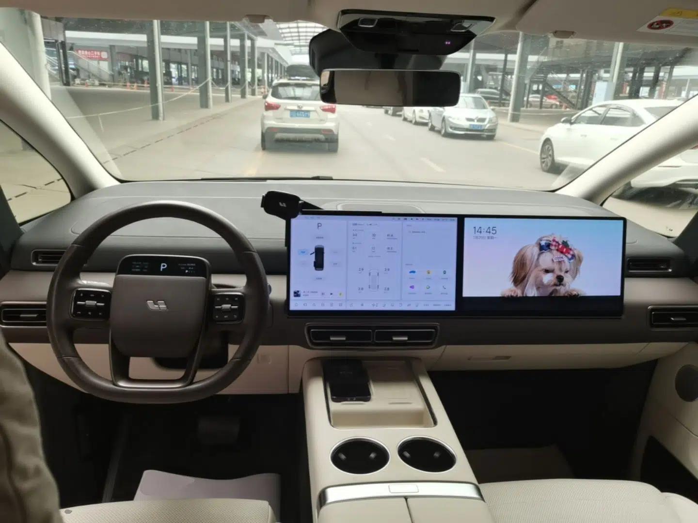 Li Auto MEGA 2024 Ultra Model — миниатюра 17