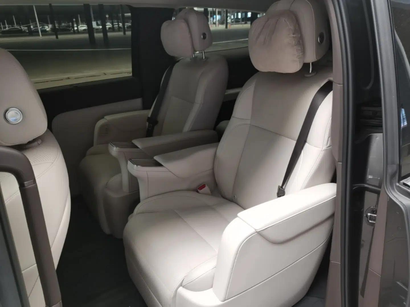 Li Auto MEGA 2024 Ultra Model — миниатюра 25
