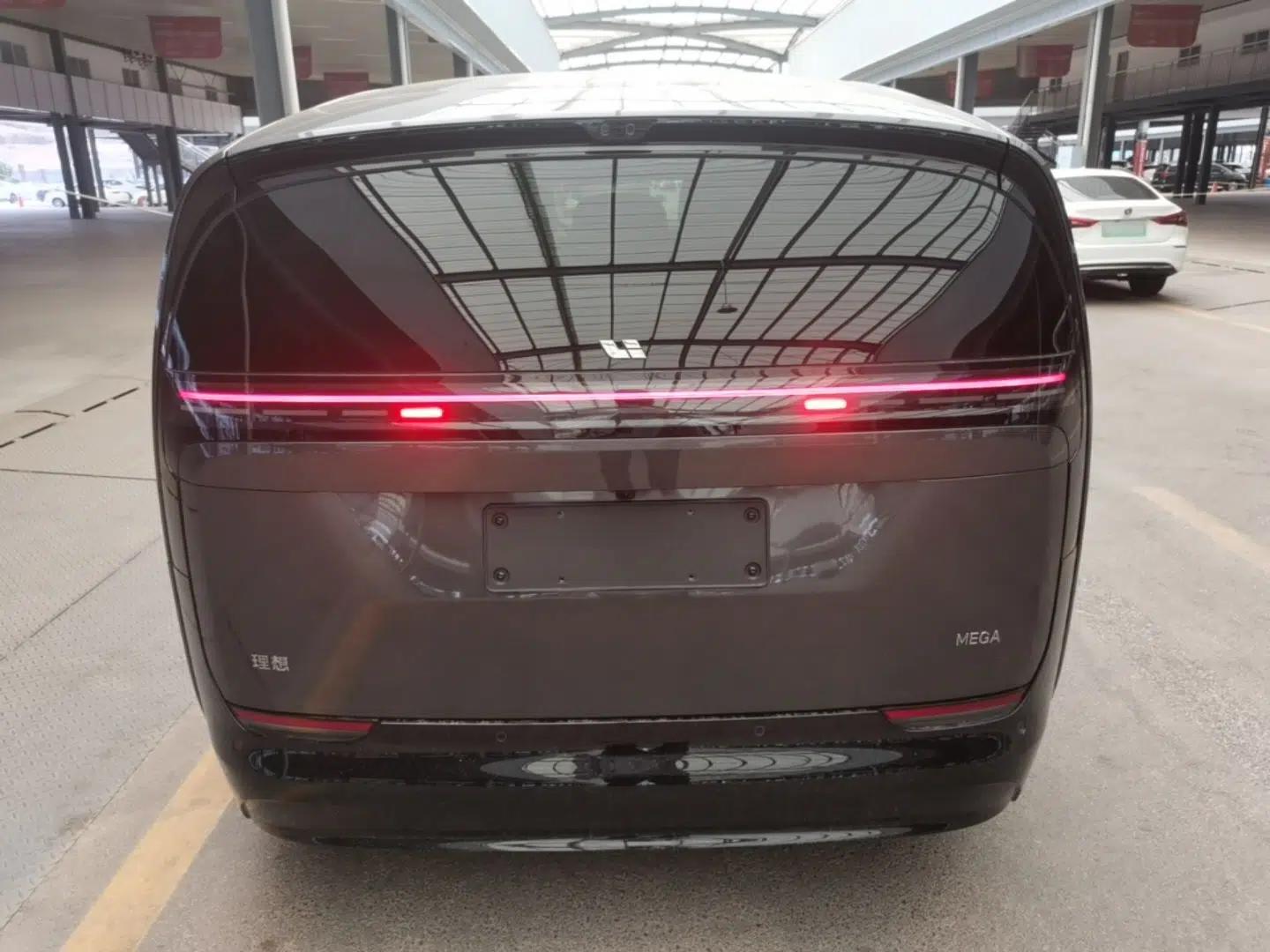 Li Auto MEGA 2024 Ultra Model — миниатюра 5