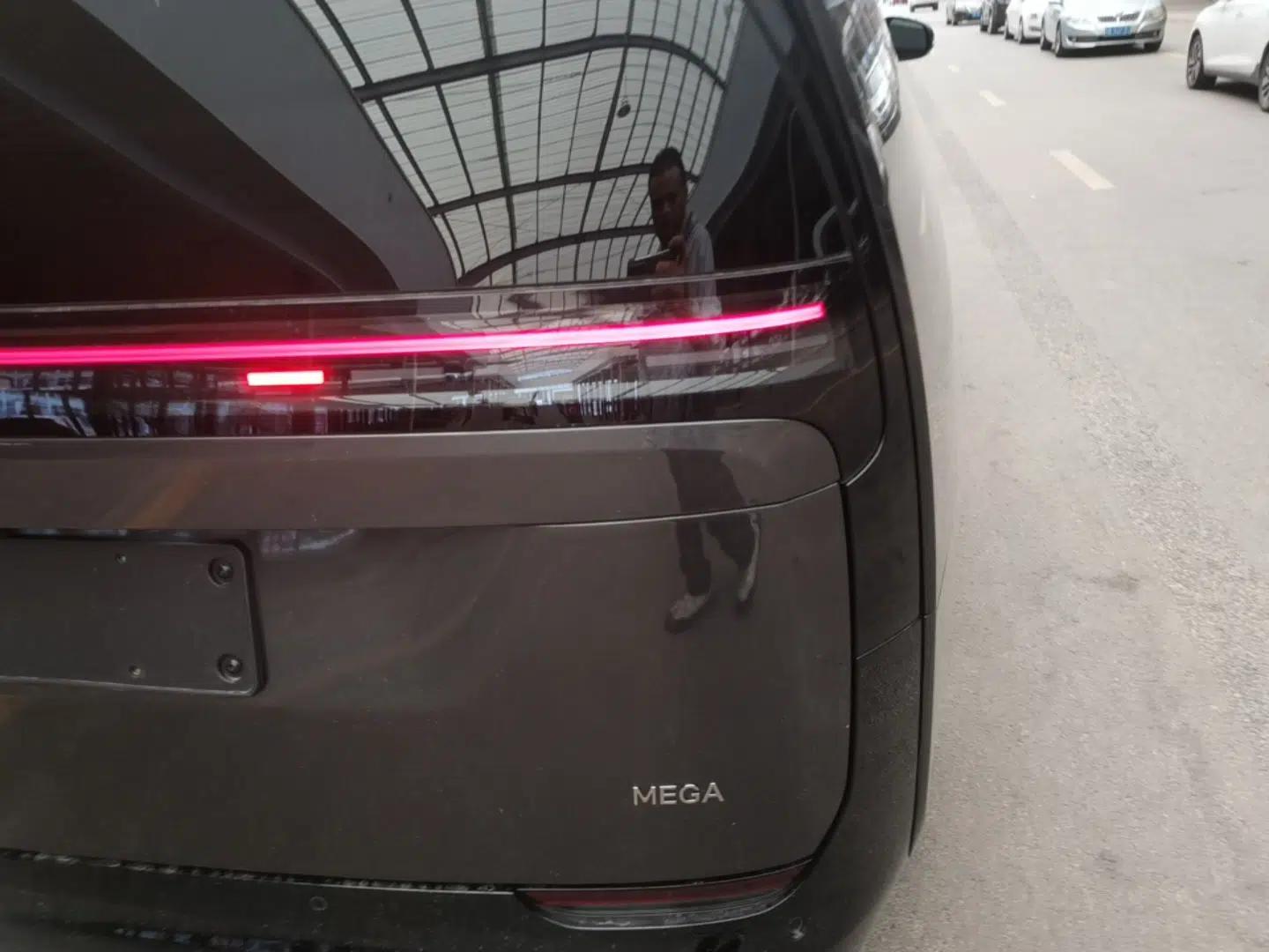 Li Auto MEGA 2024 Ultra Model — миниатюра 9
