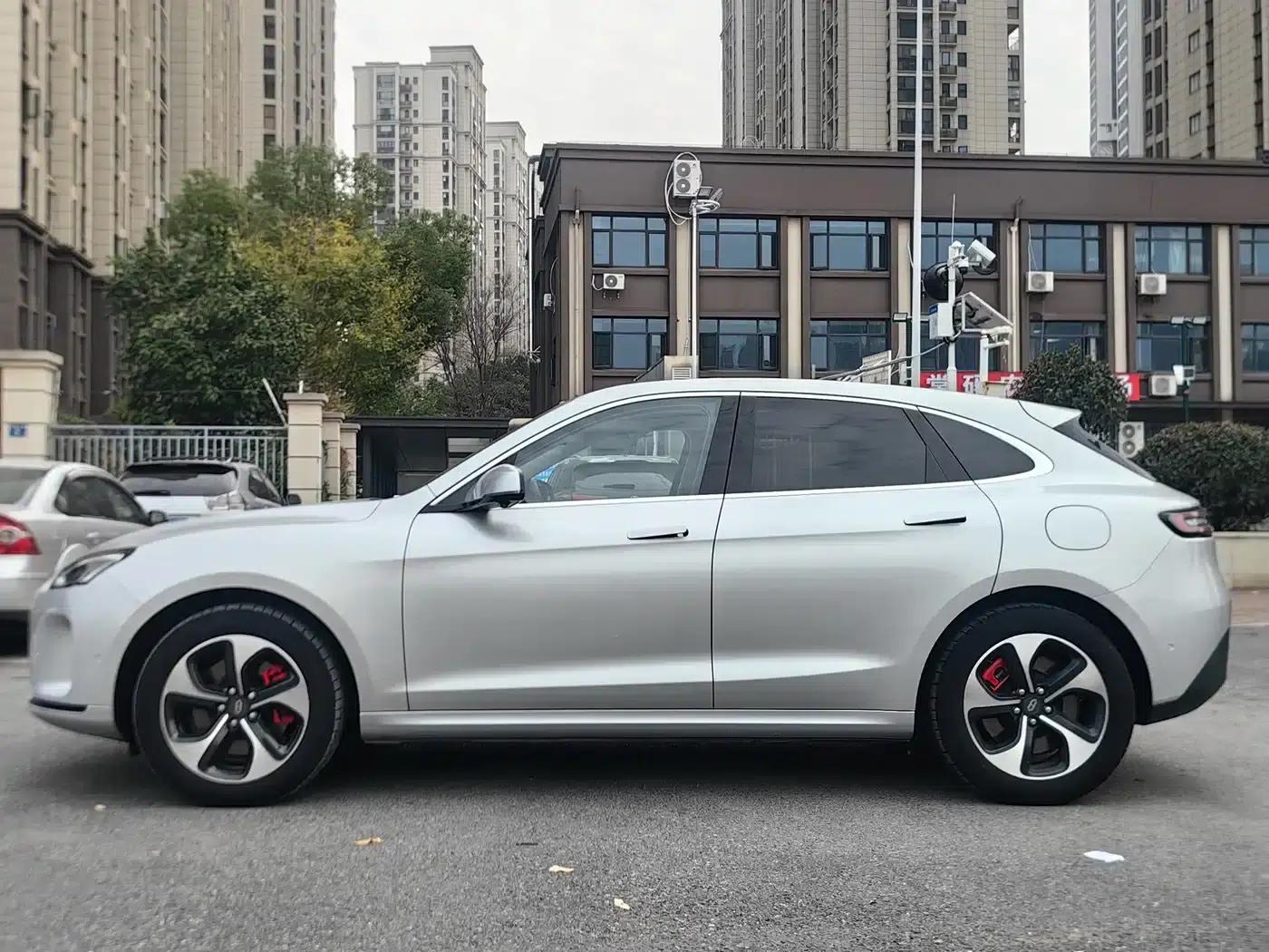 Wenjie M5 2022 Extended Range AWD Performance Edition — миниатюра 11