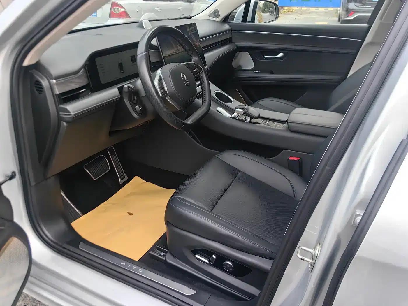Wenjie M5 2022 Extended Range AWD Performance Edition — миниатюра 4