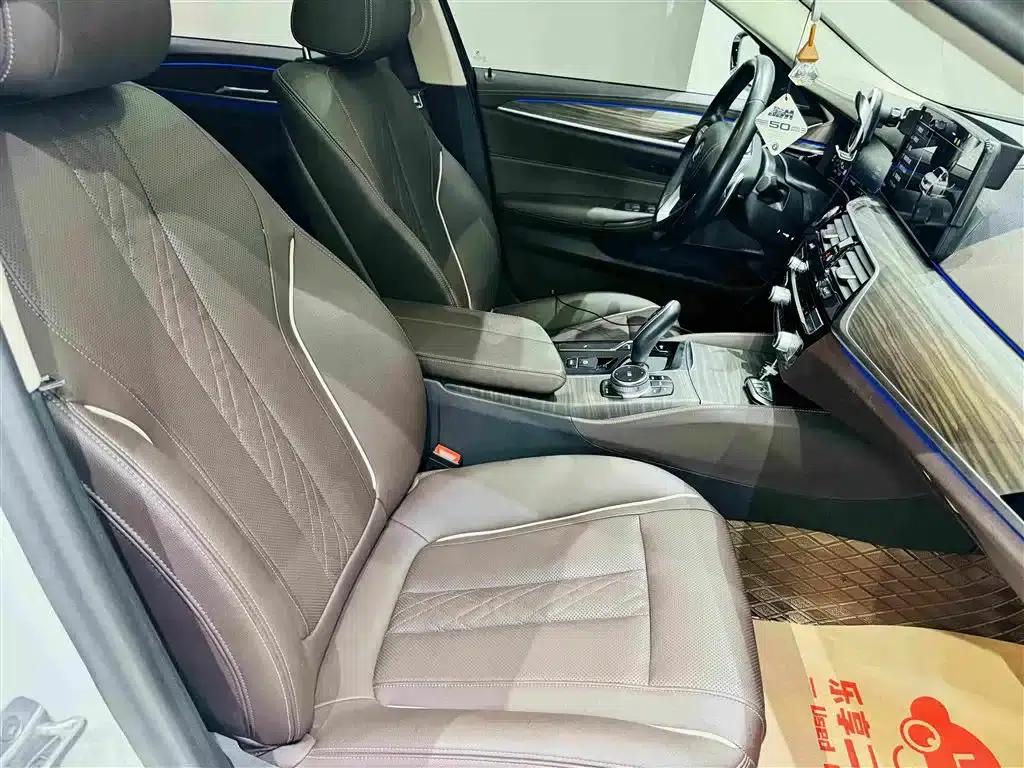 2023 BMW 5 Series 530Li Leading Luxury Package — миниатюра 26