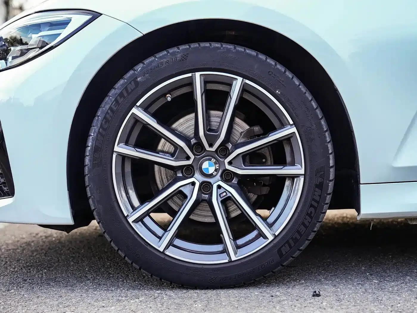 2022 BMW 3 Series 320i Sport Package — миниатюра 9