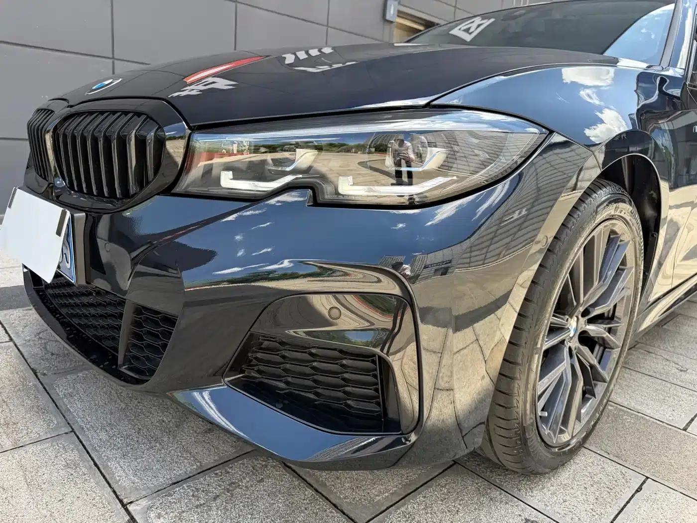 2022 BMW 3 Series 325i M Sport Shadow Edition — миниатюра 13