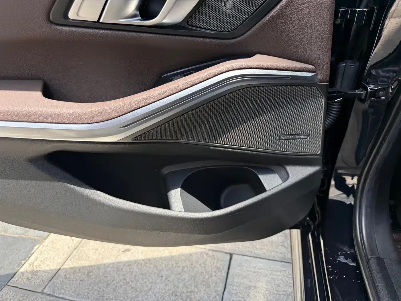 2022 BMW 3 Series 325i M Sport Shadow Edition — миниатюра 32