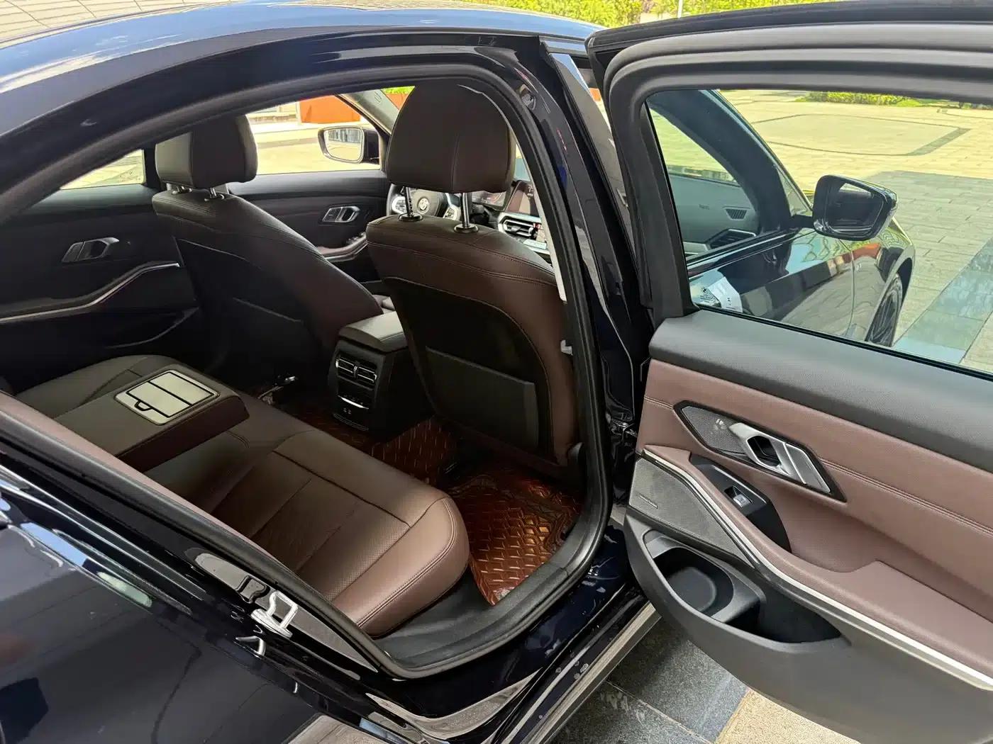 2022 BMW 3 Series 325i M Sport Shadow Edition — миниатюра 42
