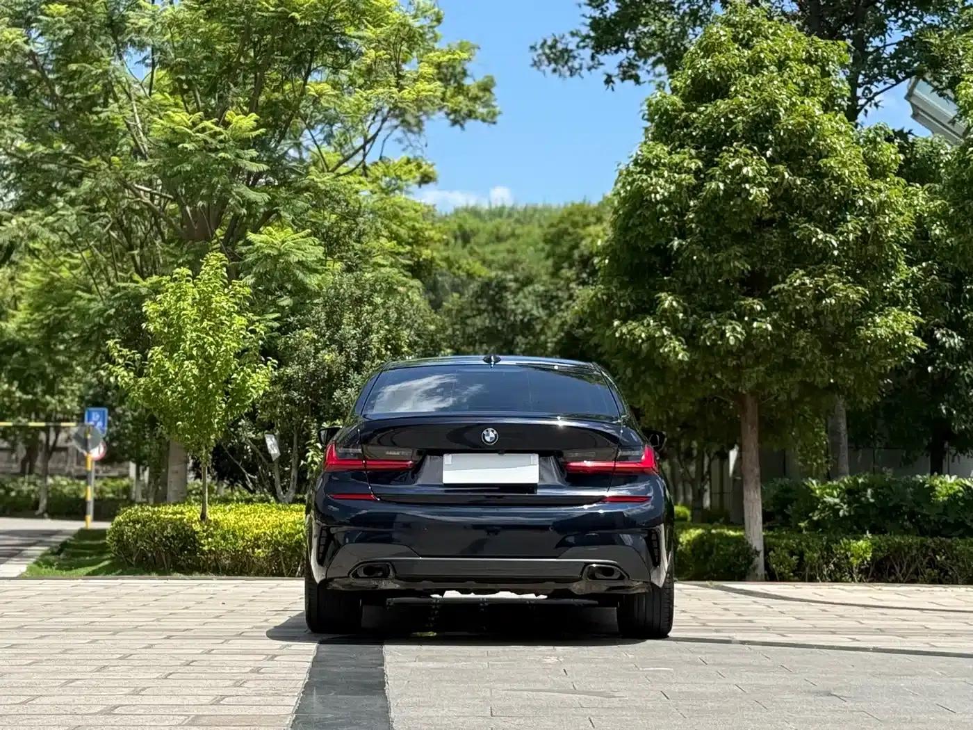 2022 BMW 3 Series 325i M Sport Shadow Edition — миниатюра 8
